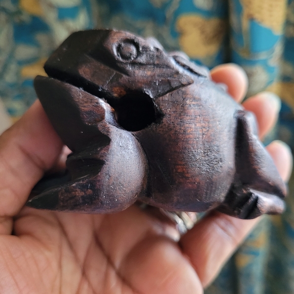 Vintage wood desk accessory frog pen and paper holder - Picture 2 of 10